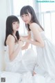 Coser @ 桜 桃 喵 Vol.045: 白色 长裙 (58 photos)